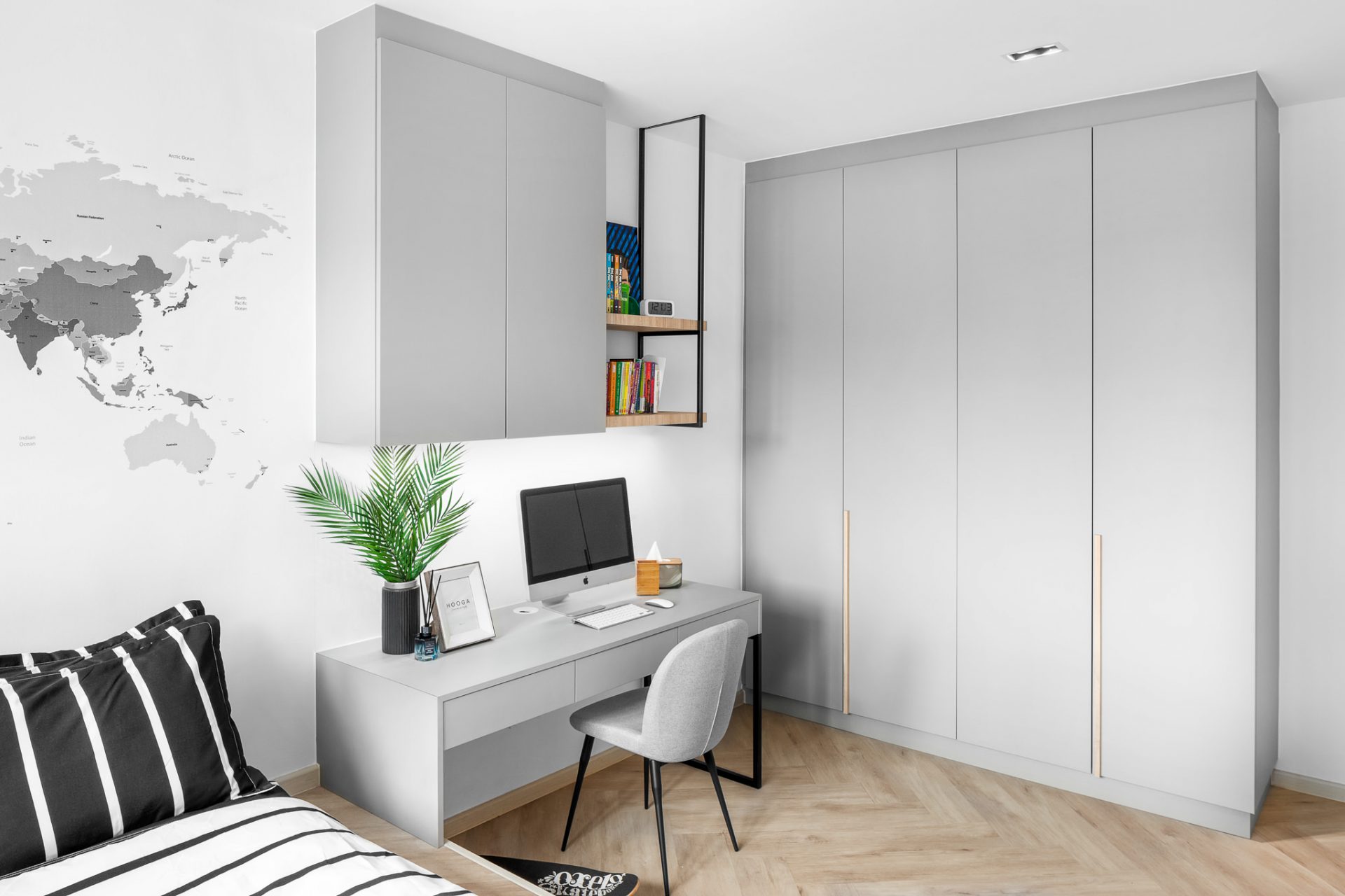70 Kew Dr 34 2048px