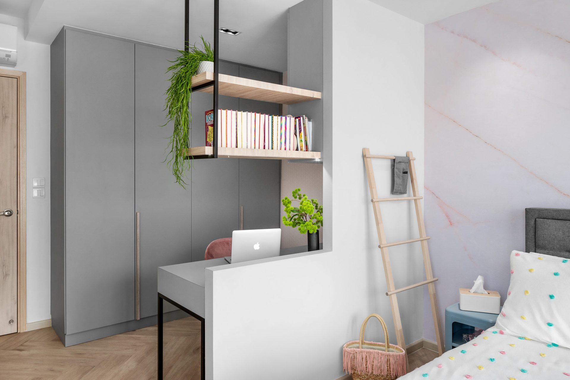 70 Kew Dr 38 2048px